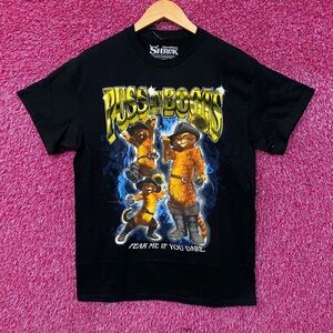 Black Graphic Tee - Puss in Boots Design